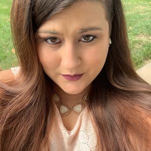 Meet your Posher, Alyssa